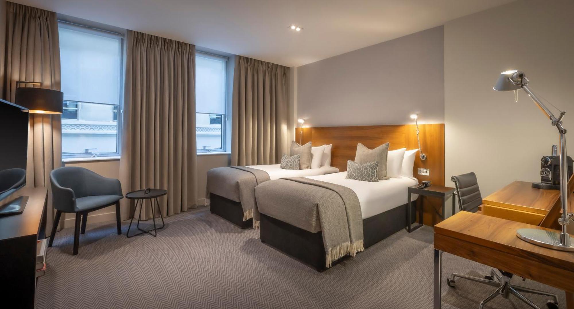 Clayton Hotel London Wall Экстерьер фото